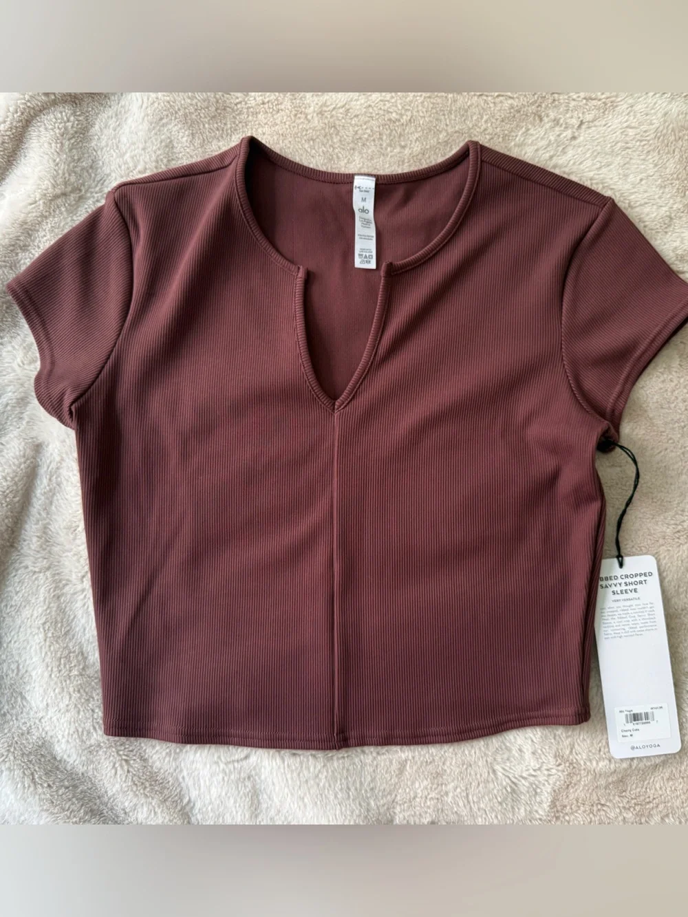 NWT ALO Ribbed Cropped Savvy Short Sleeve Cherry Cola Size M